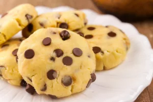 Keto choc chip cookies