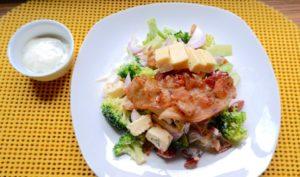 Bacon and broccoli salad